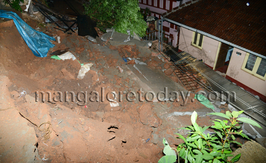 house collapse13may31 1